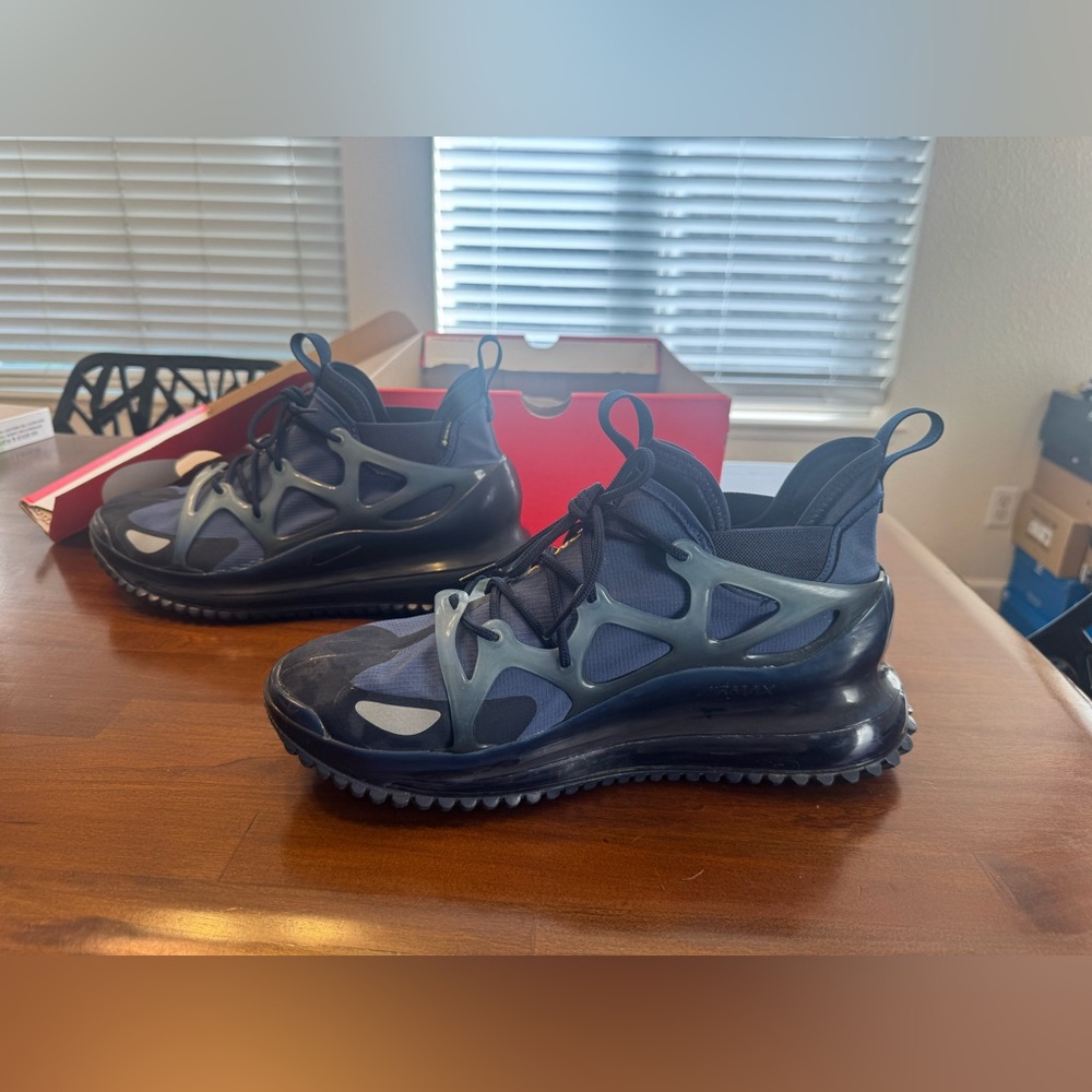 Nike 720 Horizon Air Max - Blue and Black - Gore Tex - Picture 2 of 9